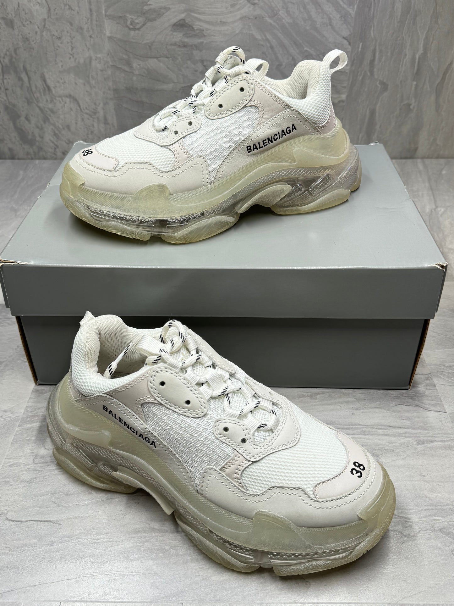 Balenciaga Triple S Size UK5