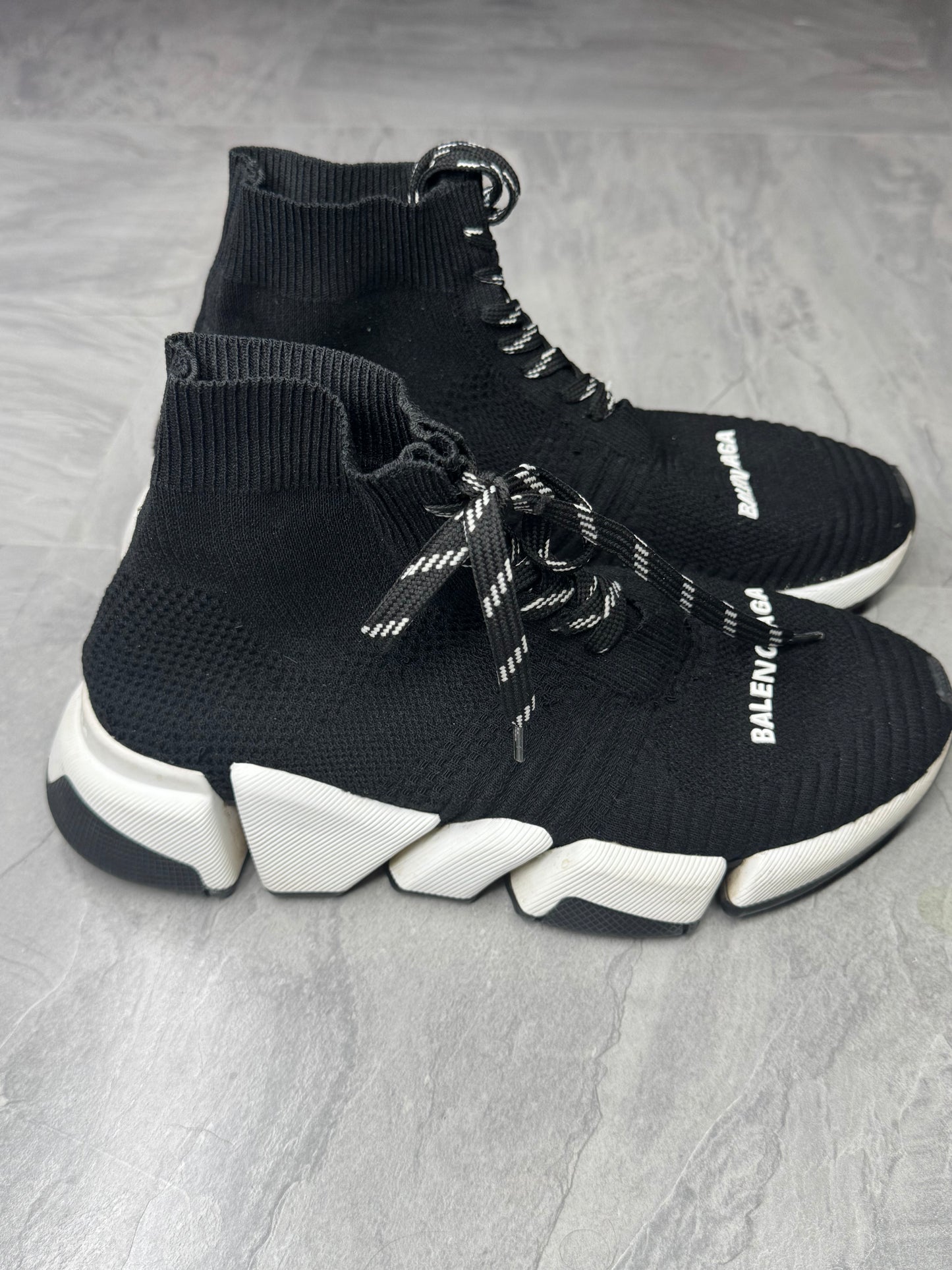 Balenciaga Speed Runners Laced UK3